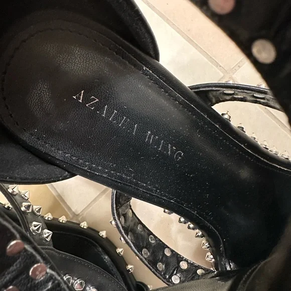 Black Studded Women's Shoes - Picture 4 of 8